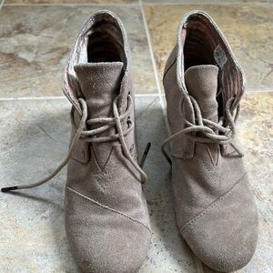 Toms Suede Ankle Boots